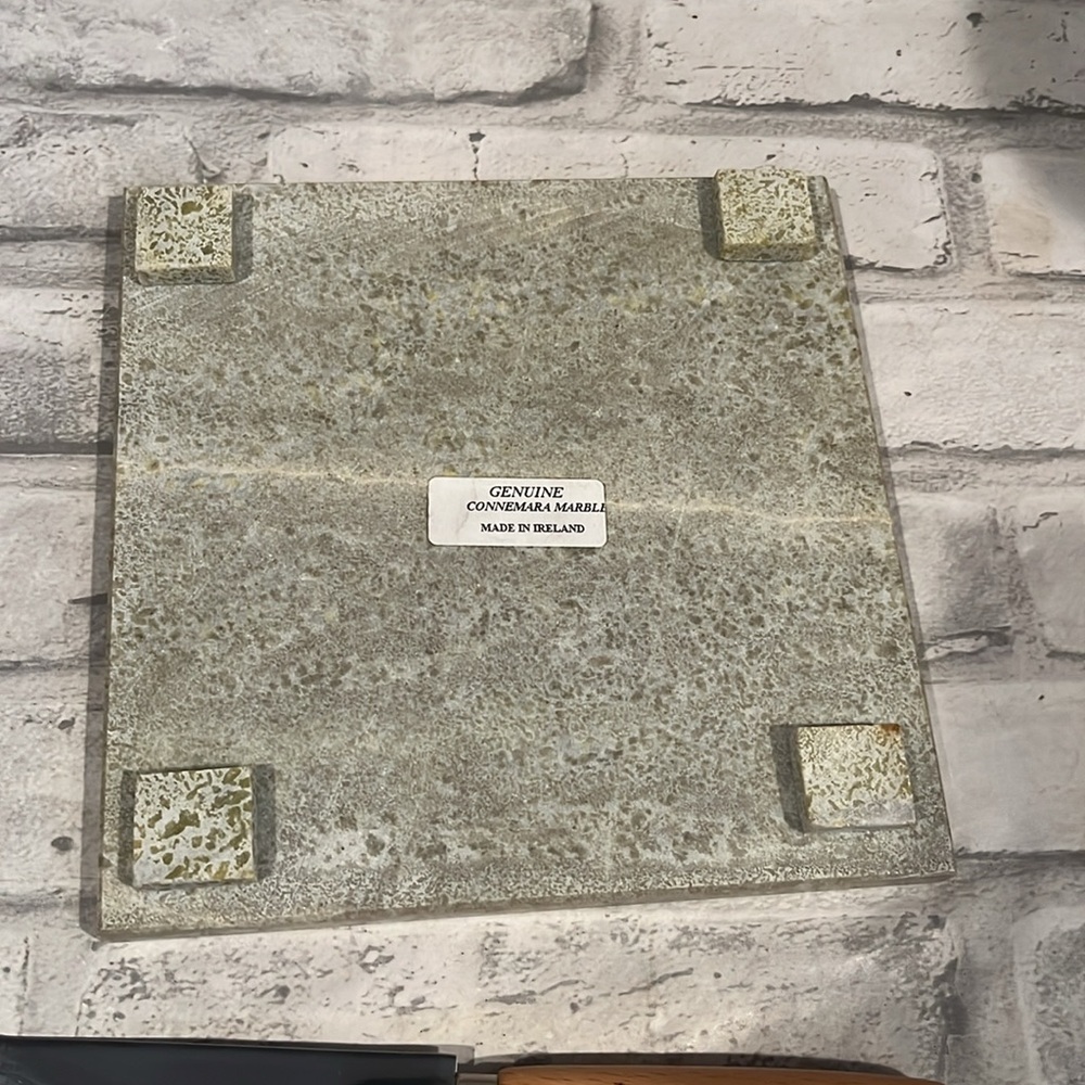 Connemara Marble cheeseboard with knife Irish green marble quality craftsmanship - Picture 7 of 9